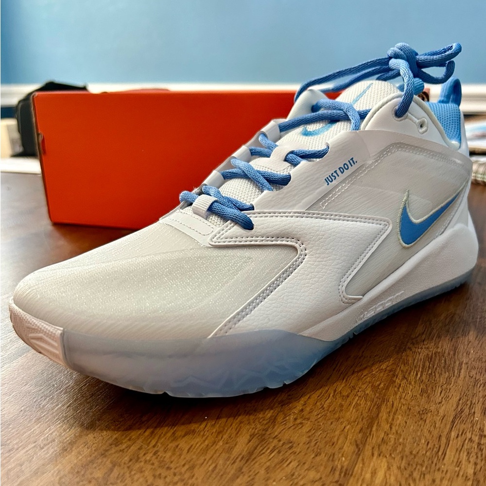 Brand New Nike Air Zoom Hyperface 3 Tennis Shoes